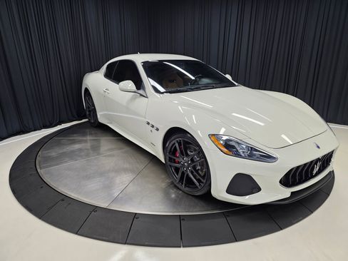 Used 2018 Maserati GranTurismo Sport image 14