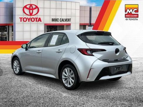 Used 2024 Toyota Corolla SE FWD image 3