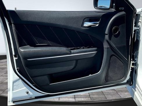 Used 2020 Dodge Charger Scat Pack RWD image 16