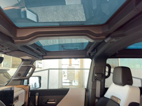 Used 2024 GMC Hummer EV 3X w/ Omega Edition image 9