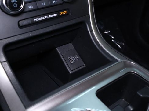 Used 2024 Ford Edge SEL image 30