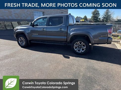 Used 2018 Toyota Tacoma Limited AWD/4WD image 4