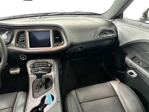Used 2023 Dodge Challenger SXT w/ Plus Package image 28