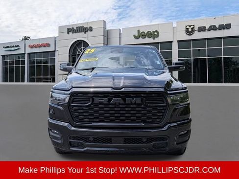 Certified 2025 RAM 1500 Big Horn AWD/4WD image 8