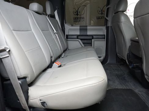 Used 2019 Ford F250 XL w/ Power Equipment Group image 28