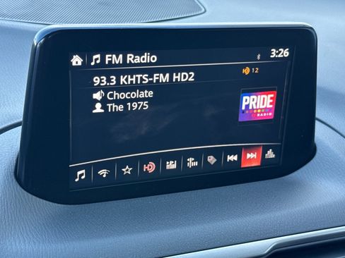 Used 2018 MAZDA MAZDA3 Touring image 18