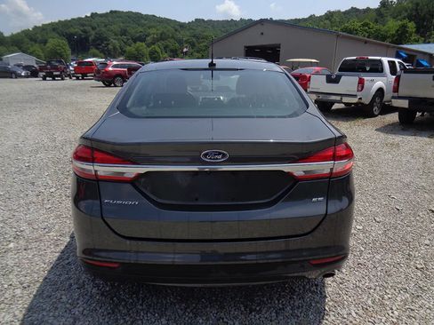 Used 2017 Ford Fusion SE FWD image 6