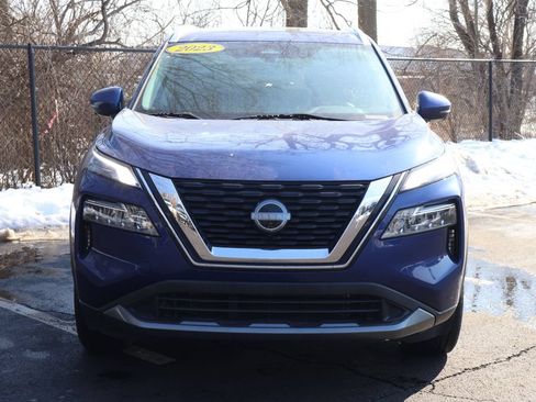 Used 2023 Nissan Rogue SL FWD image 2