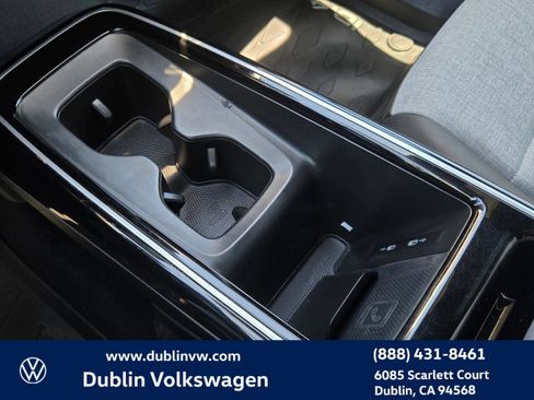 Used 2023 Volkswagen ID.4 Pro RWD image 17