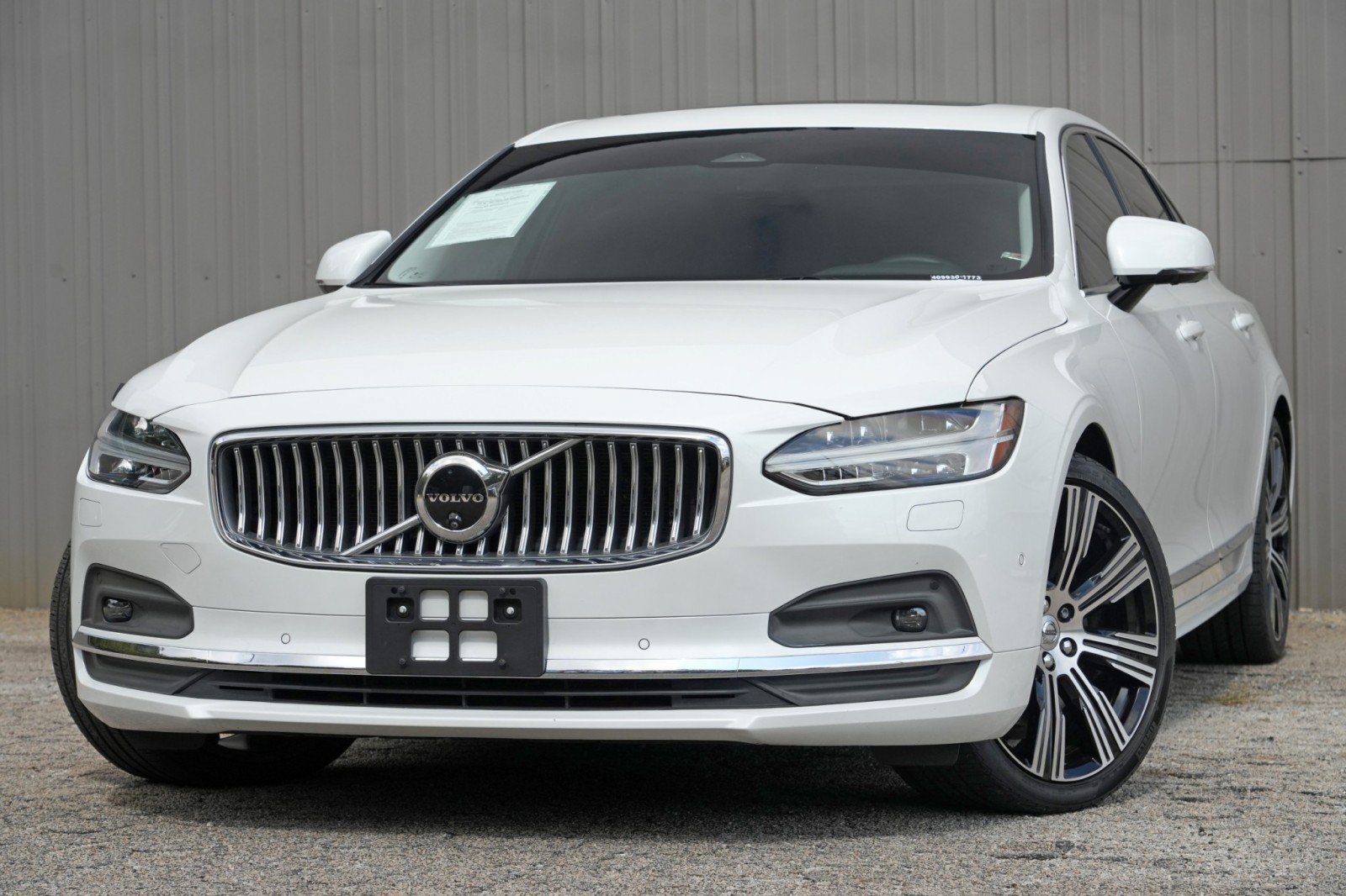 Used 2024 Volvo S90 B6 Plus w/ Protection Package Premier AWD/4WD image 3