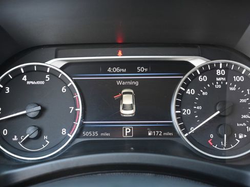 Used 2022 Nissan Sentra SV w/ Trunk Package image 15