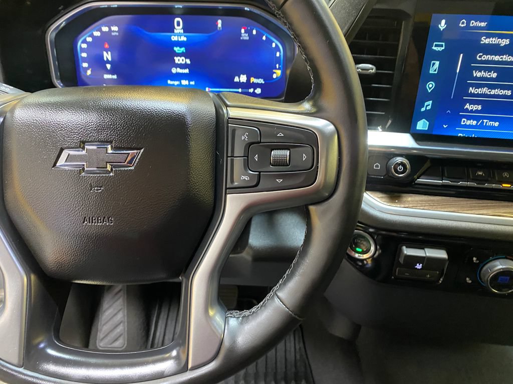 Used 2026 Chevrolet Silverado 1500 RST AWD/4WD image 32