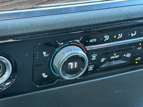 Used 2024 Chevrolet Silverado 1500 LT w/ Protection Package image 27