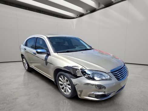 Used 2014 Chrysler 200 Limited w/ Sun/Sound Group FWD image 12