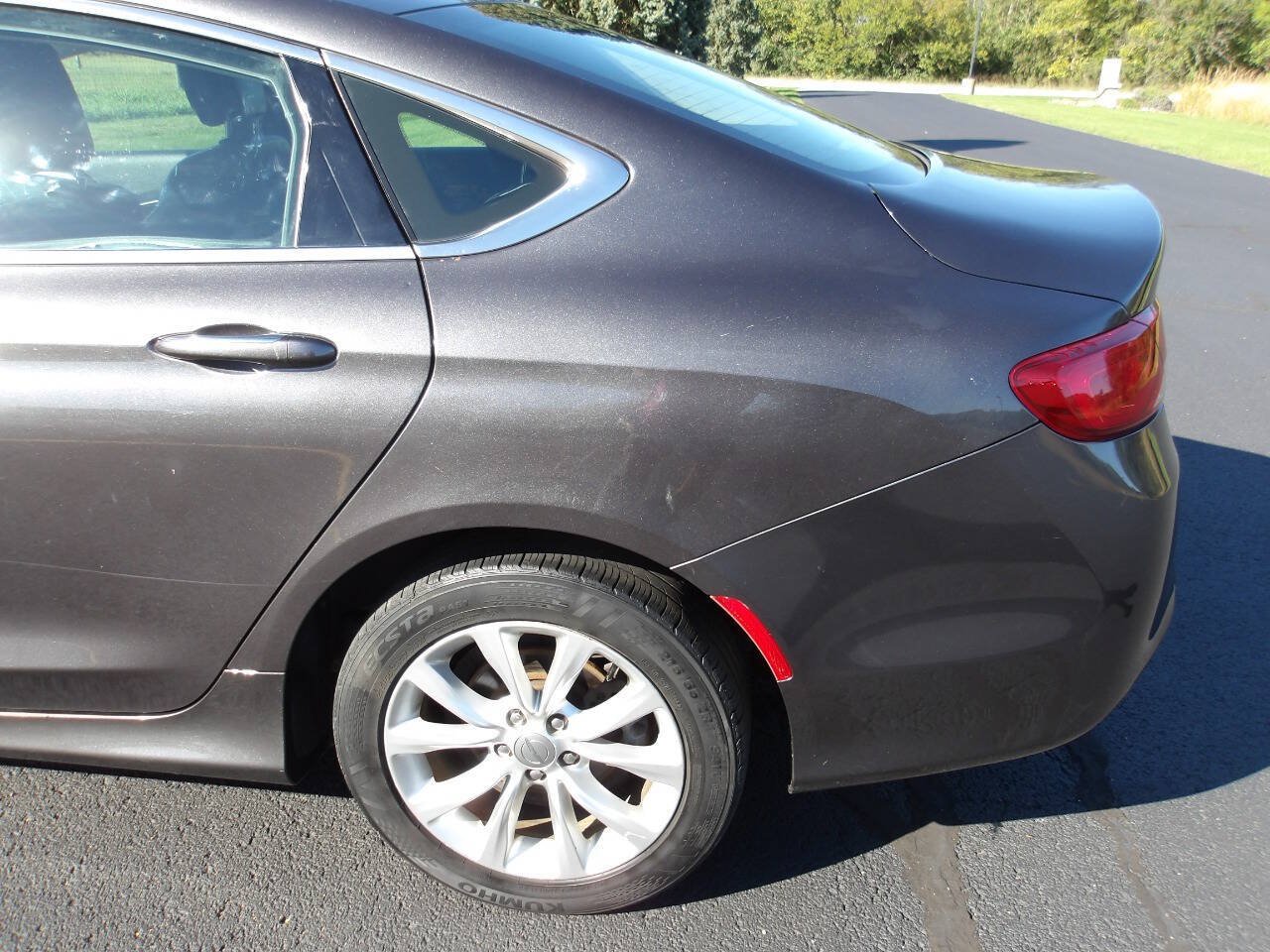 Used 2015 Chrysler 200 C FWD image 31
