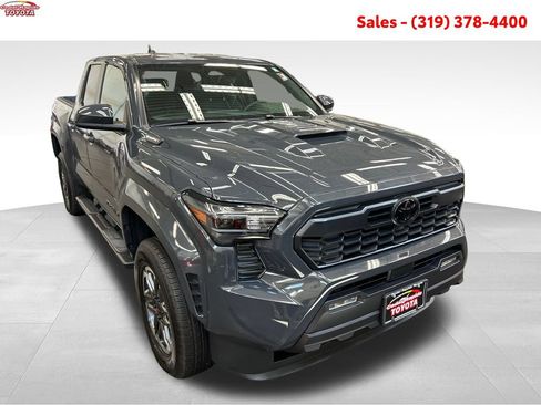 Certified 2026 Toyota Tacoma TRD Sport AWD/4WD image 9