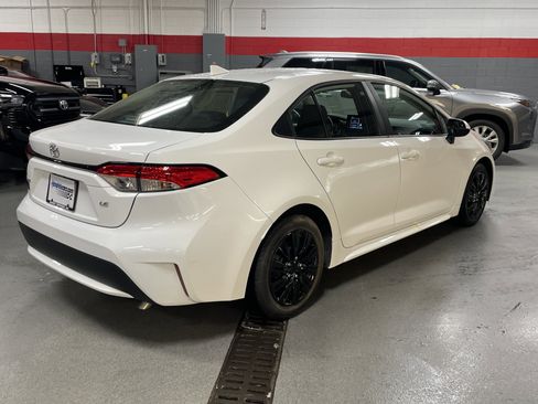 Certified 2022 Toyota Corolla LE image 10