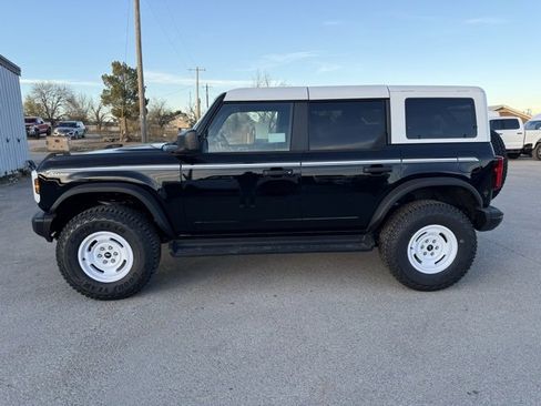 New 2025 Ford Bronco Heritage Edition image 4