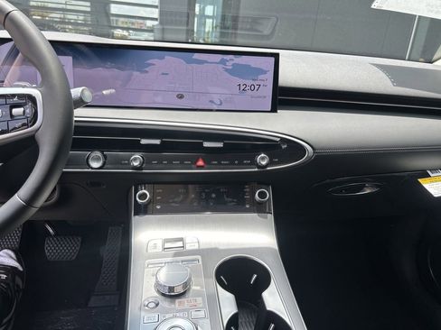 New 2026 Genesis GV70 2.5T Select image 10