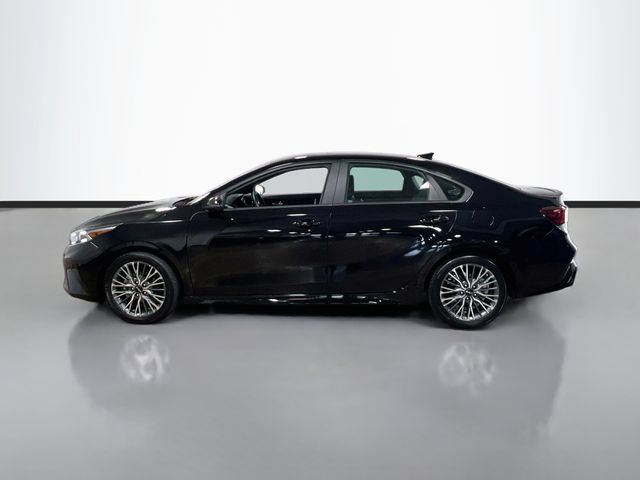 Certified 2024 Kia Forte GT-Line FWD image 4