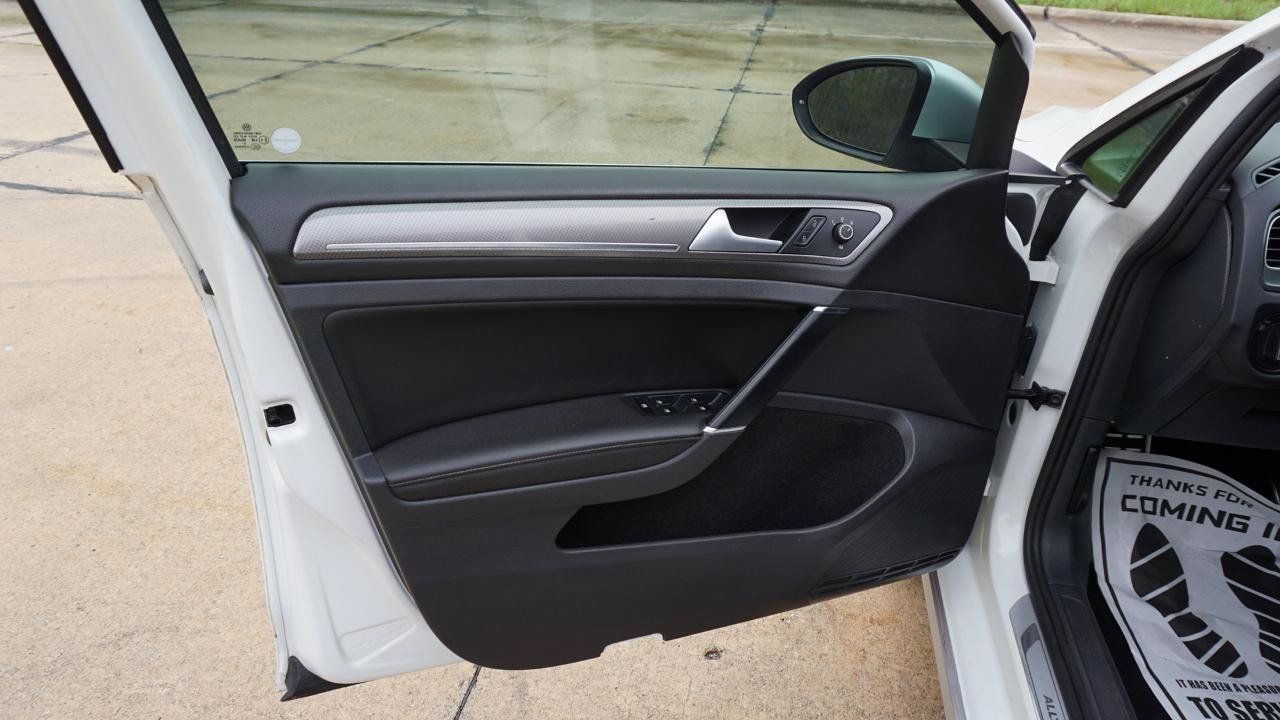 Used 2017 Volkswagen Golf Alltrack SE AWD/4WD image 17