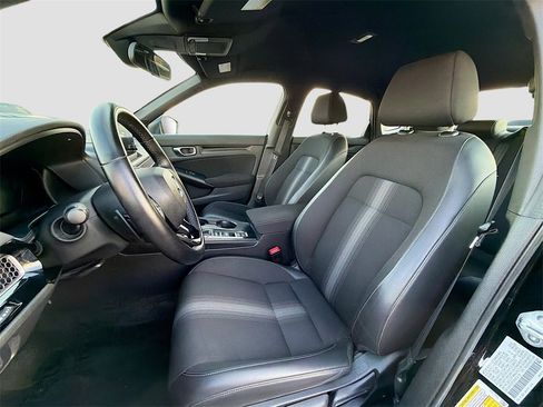 Used 2023 Honda Civic Sport image 19