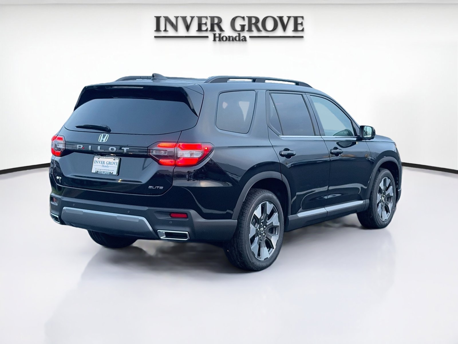 New 2026 Honda Pilot Elite image 2