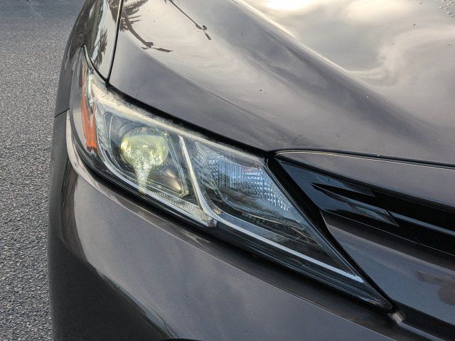 Used 2019 Toyota Camry LE FWD image 11