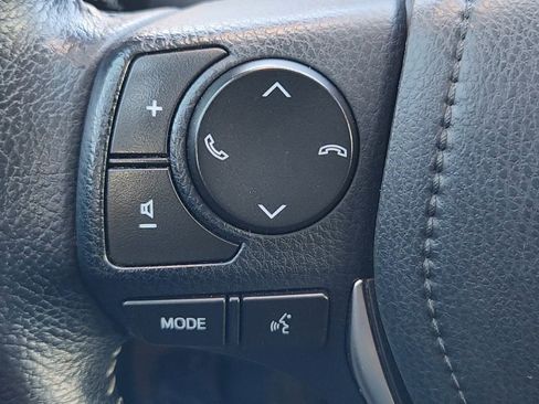 Used 2017 Toyota Corolla iM FWD image 11