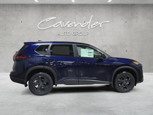 New 2026 Nissan Rogue SV FWD image 17