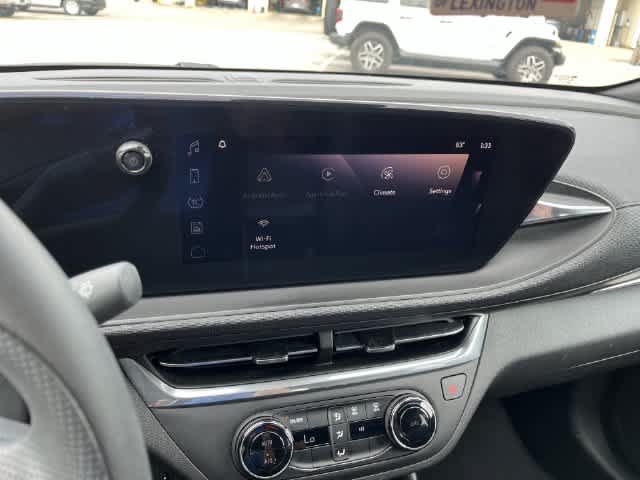 Used 2024 Buick Envista Preferred w/ Convenience II Package FWD image 22