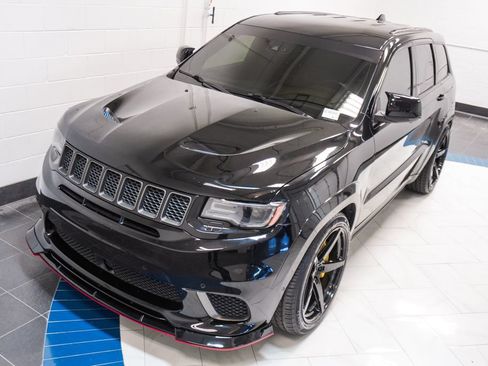 Used 2018 Jeep Grand Cherokee Trackhawk w/ Trailer Tow Group IV AWD/4WD image 38