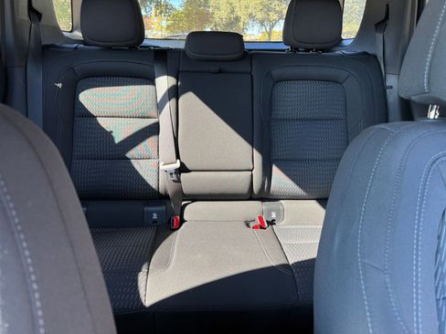 Used 2025 Chevrolet Equinox LT image 38