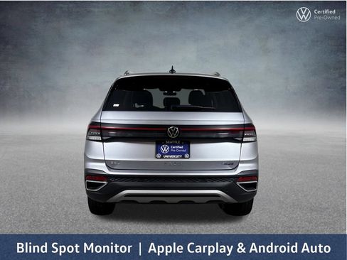 Used 2025 Volkswagen Taos SEL AWD/4WD image 10