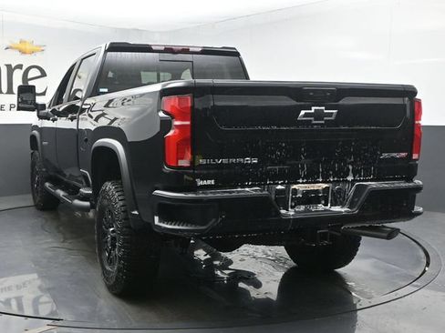New 2026 Chevrolet Silverado 2500 ZR2 AWD/4WD image 13
