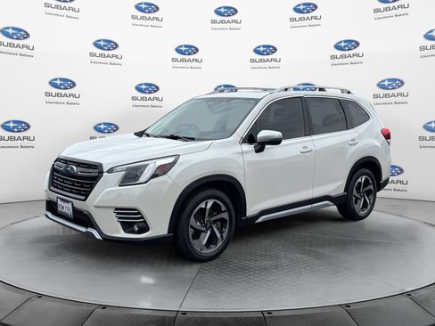 Used 2022 Subaru Forester Touring w/ Popular Package #2 AWD/4WD image 2
