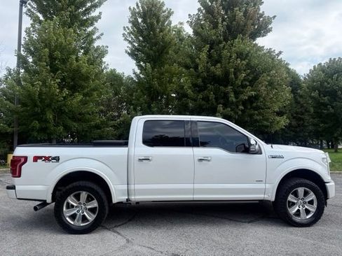 Used 2017 Ford F150 Platinum w/ Equipment Group 701A Luxury AWD/4WD image 2