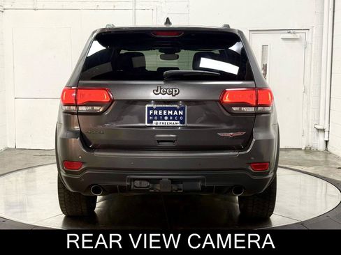 Used 2020 Jeep Grand Cherokee Trailhawk w/ Trailhawk Luxury Group AWD/4WD image 7