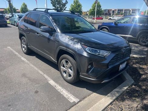 Used 2021 Toyota RAV4 Limited AWD/4WD image 25