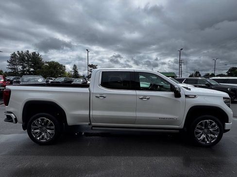 Used 2024 GMC Sierra 1500 Denali w/ Denali Reserve Package AWD/4WD image 7