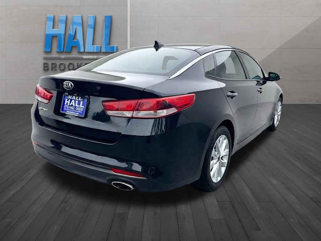 Used 2017 Kia Optima LX FWD image 5
