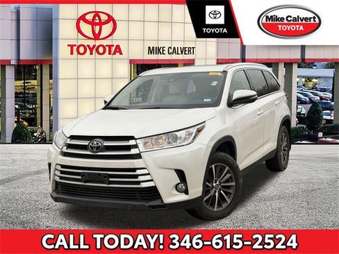 Used 2019 Toyota Highlander XLE image 1