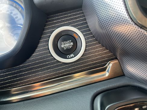 Used 2019 RAM 1500 Limited AWD/4WD image 16