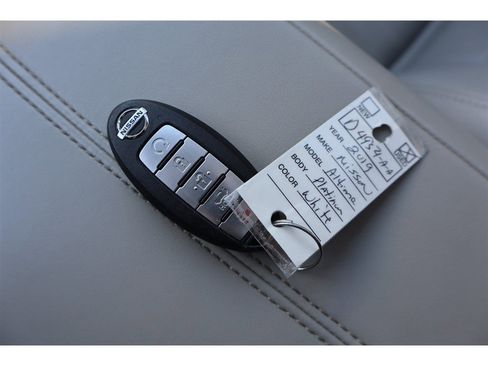 Used 2019 Nissan Altima 2.5 Platinum image 41