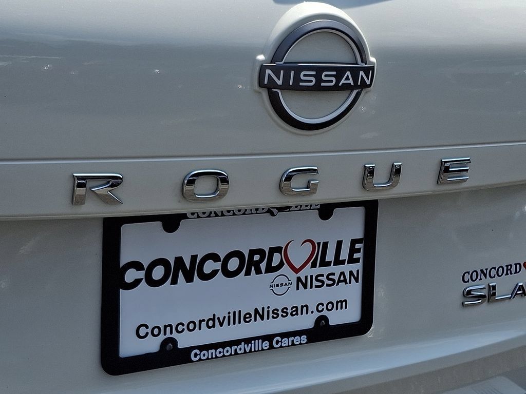 Certified 2023 Nissan Rogue SL w/ SL Premium Package AWD/4WD image 31