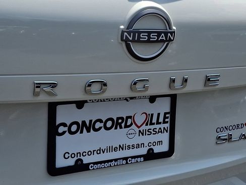 Certified 2023 Nissan Rogue SL w/ SL Premium Package AWD/4WD image 31