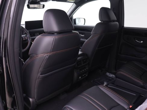 New 2026 Honda Pilot TrailSport image 10