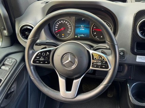 Used 2020 Mercedes-Benz Sprinter 2500 w/ Premium Plus Package image 20