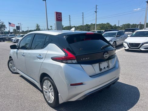 Certified 2024 Nissan Leaf S image 6