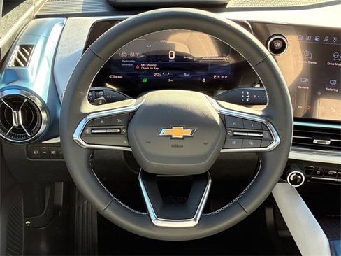 New 2026 Chevrolet Equinox EV LT image 21